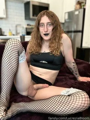 Lucreziabloom OnlyFans Leaked Free Thumbnail Picture - #ZQcfQ9b6SF