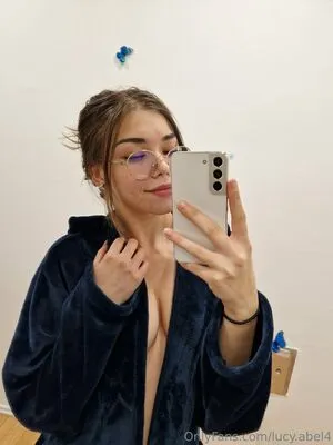 Lucy Abel4 OnlyFans Leaked Free Thumbnail Picture - #2C2UXHU0ap