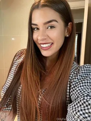 Lucy Banks OnlyFans Leaked Free Thumbnail Picture - #U9D63GuOHe