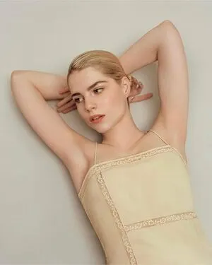 Lucy Boynton OnlyFans Leaked Free Thumbnail Picture - #TqCRHFakQK