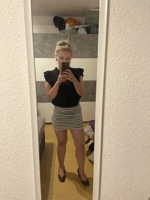 Lucy Cox OnlyFans Leaked Free Thumbnail Picture - #0O8X60Jhmj