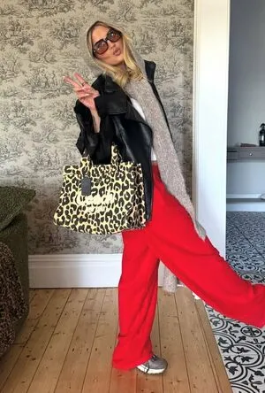Lucy Fallon OnlyFans Leaked Free Thumbnail Picture - #0QpIUalnZH