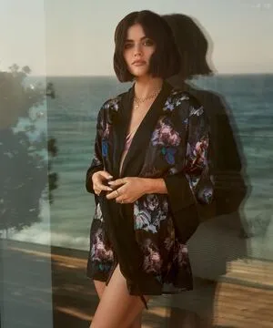Lucy Hale OnlyFans Leaked Free Thumbnail Picture - #0zLcHjstB0