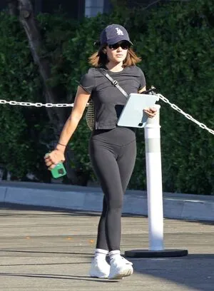 Lucy Hale OnlyFans Leaked Free Thumbnail Picture - #2iFIGabiq6