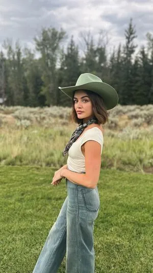 Lucy Hale OnlyFans Leaked Free Thumbnail Picture - #eycIJUPdTc