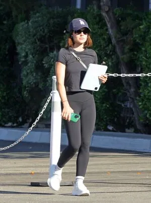 Lucy Hale OnlyFans Leaked Free Thumbnail Picture - #nfvWxbP4Hx