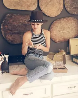 Lucy Hale OnlyFans Leaked Free Thumbnail Picture - #uotCDsUFmW