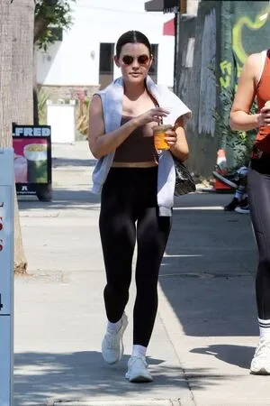 Lucy Hale OnlyFans Leaked Free Thumbnail Picture - #mVUO6TvTsA