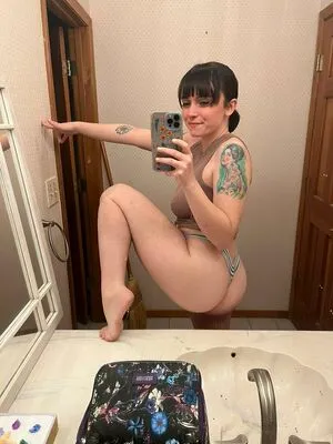 Lucy Lawrence OnlyFans Leaked Free Thumbnail Picture - #C5ke5TZ1l1