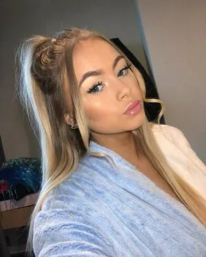 Lucy M OnlyFans Leaked Free Thumbnail Picture - #1a9sG4NPvl
