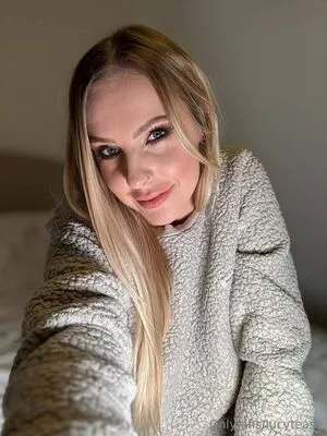 Lucy Robinson OnlyFans Leaked Free Thumbnail Picture - #6fu4iLIGES
