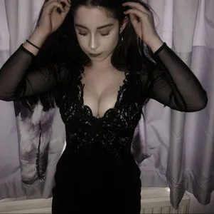 Lucy Scales OnlyFans Leaked Free Thumbnail Picture - #9USXNFUATh