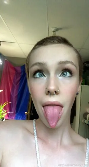 Lucy Snow OnlyFans Leaked Free Thumbnail Picture - #2gxZEa2Ku8