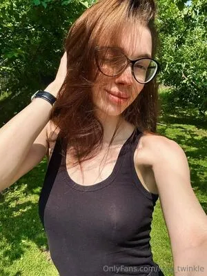 Lucy Twinkle OnlyFans Leaked Free Thumbnail Picture - #2BIhLZvz89