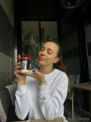 Lucy Twinkle OnlyFans Leaked Free Thumbnail Picture - #8mbyFXPh44