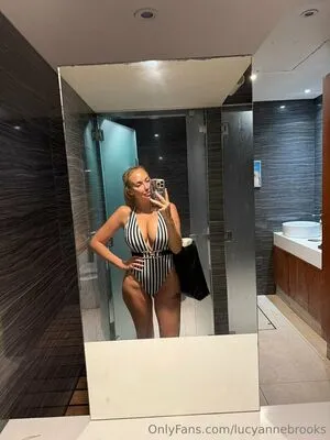 Lucyannebrooks OnlyFans Leaked Free Thumbnail Picture - #S1CsALWmNI