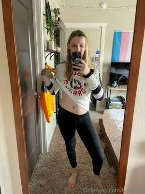 Lucyaura OnlyFans Leaked Free Thumbnail Picture - #WMHuVivc13