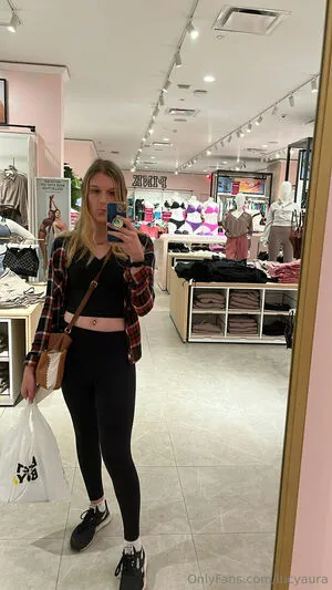 Lucyaura OnlyFans Leaked Free Thumbnail Picture - #hX1TPPnOIP