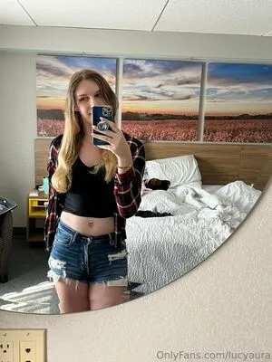 Lucyaura OnlyFans Leaked Free Thumbnail Picture - #xAZbcSAO65