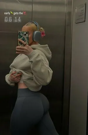 Lucycombe OnlyFans Leaked Free Thumbnail Picture - #PexG0r4UC6