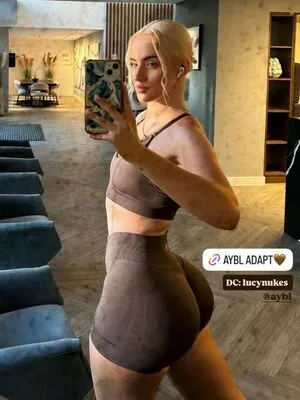 Lucycombe OnlyFans Leaked Free Thumbnail Picture - #pAbH0cjYqO