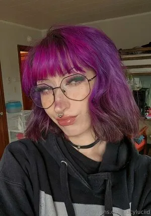 Lucyluciid OnlyFans Leaked Free Thumbnail Picture - #KzzsBD730z