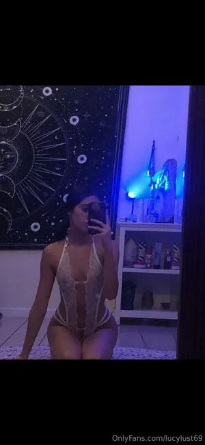 Lucylust OnlyFans Leaked Free Thumbnail Picture - #x61RJqlxCq