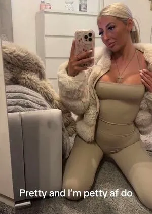 Lucyrebeccaofficial OnlyFans Leaked Free Thumbnail Picture - #pmS7uJs31i