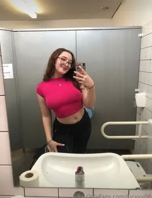 Lucyyy06 OnlyFans Leaked Free Thumbnail Picture - #4Xt0y9RxAX