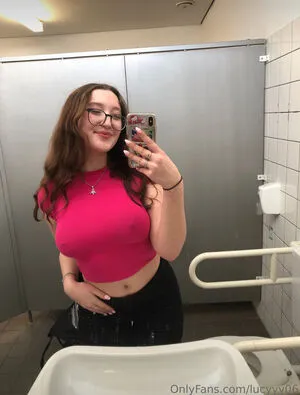 Lucyyy06 OnlyFans Leaked Free Thumbnail Picture - #81gkhA3sbL