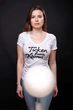 Luisa Neubauer OnlyFans Leaked Free Thumbnail Picture - #2QKk8CSRd1