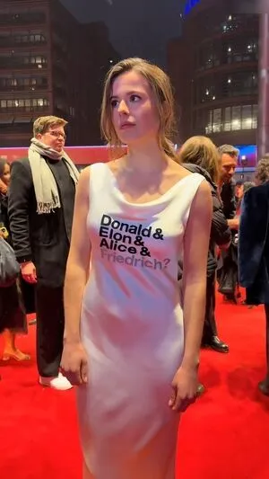 Luisa Neubauer OnlyFans Leaked Free Thumbnail Picture - #4ewqYM7eMK