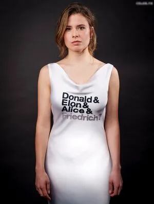Luisa Neubauer OnlyFans Leaked Free Thumbnail Picture - #hb1kfD5npi