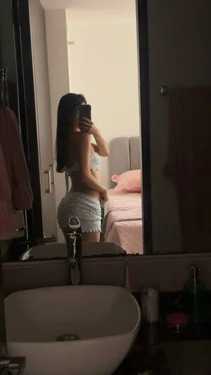 Luisa Valencia OnlyFans Leaked Free Thumbnail Picture - #t4F3MffWC1
