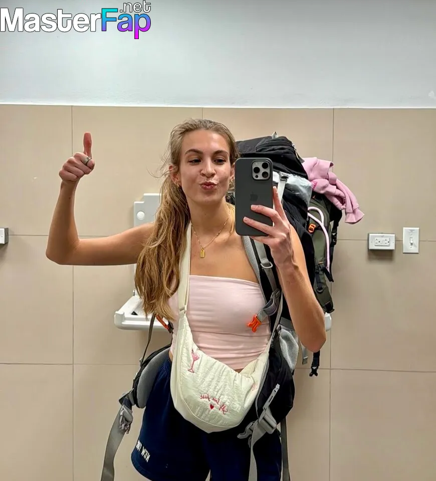 luisasmiling