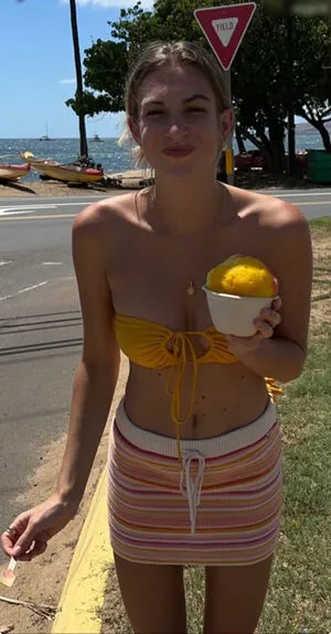 Luisasmiling OnlyFans Leaked Free Thumbnail Picture - #67Y040FiEy