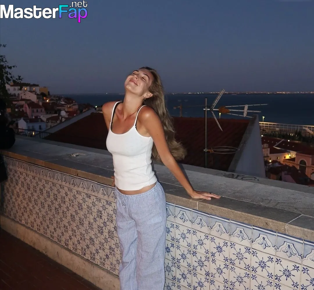 luisasmiling