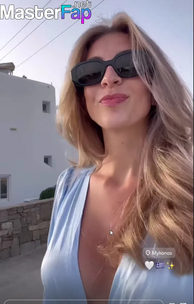 luisasmiling