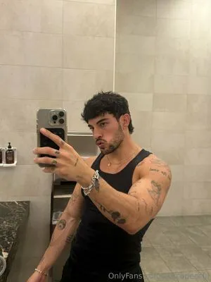 Luiscapecchi OnlyFans Leaked Free Thumbnail Picture - #phZyl6ibue