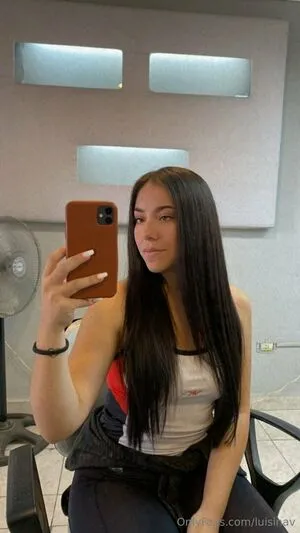 Luisinav OnlyFans Leaked Free Thumbnail Picture - #PAtR0xiViz