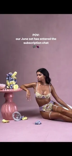 Luisinha Oliveira OnlyFans Leaked Free Thumbnail Picture - #KRWFSiTwfx