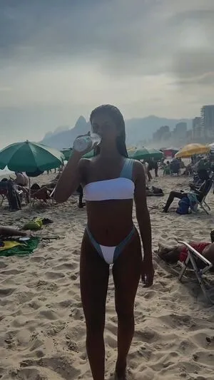 Luisinha Oliveira OnlyFans Leaked Free Thumbnail Picture - #mo1z8GMmFO