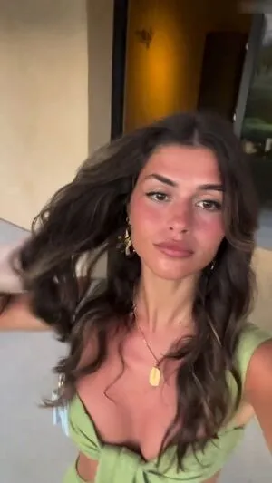 Luisinha Oliveira OnlyFans Leaked Free Thumbnail Picture - #tPNb7H5e9H