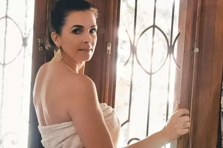Luiza Ambiel OnlyFans Leaked Free Thumbnail Picture - #gANBLRiDB4