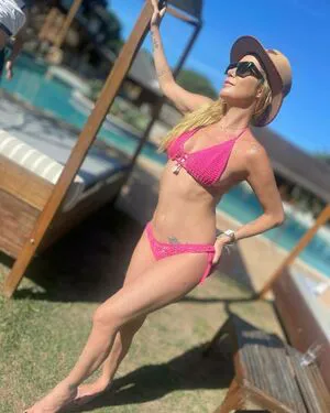 Luiza Possi OnlyFans Leaked Free Thumbnail Picture - #UkHDML4e4K