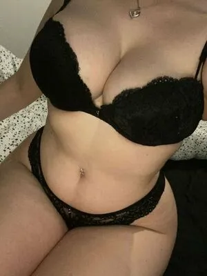 Lulu Love OnlyFans Leaked Free Thumbnail Picture - #OmbnoSxNno