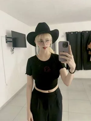 Luly1980s OnlyFans Leaked Free Thumbnail Picture - #pv0wTC85Yo