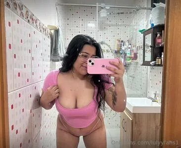 Lulyyfans1 OnlyFans Leaked Free Thumbnail Picture - #OmndtaGXm8