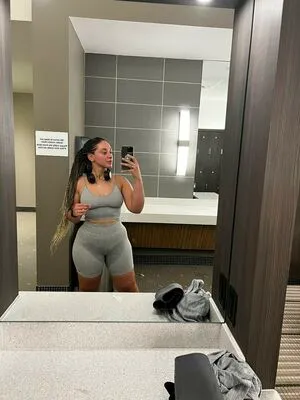 Luminouslindaa OnlyFans Leaked Free Thumbnail Picture - #kxuzKQCUS2