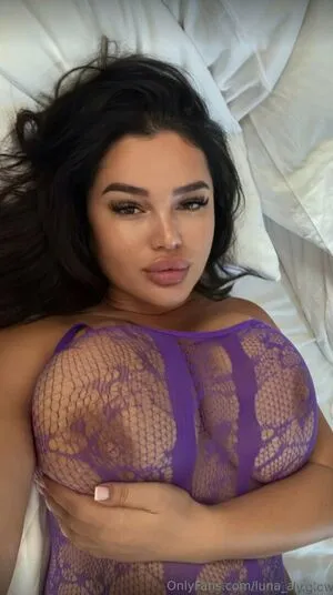 Luna Amberr OnlyFans Leaked Free Thumbnail Picture - #vcY1YhvVDN